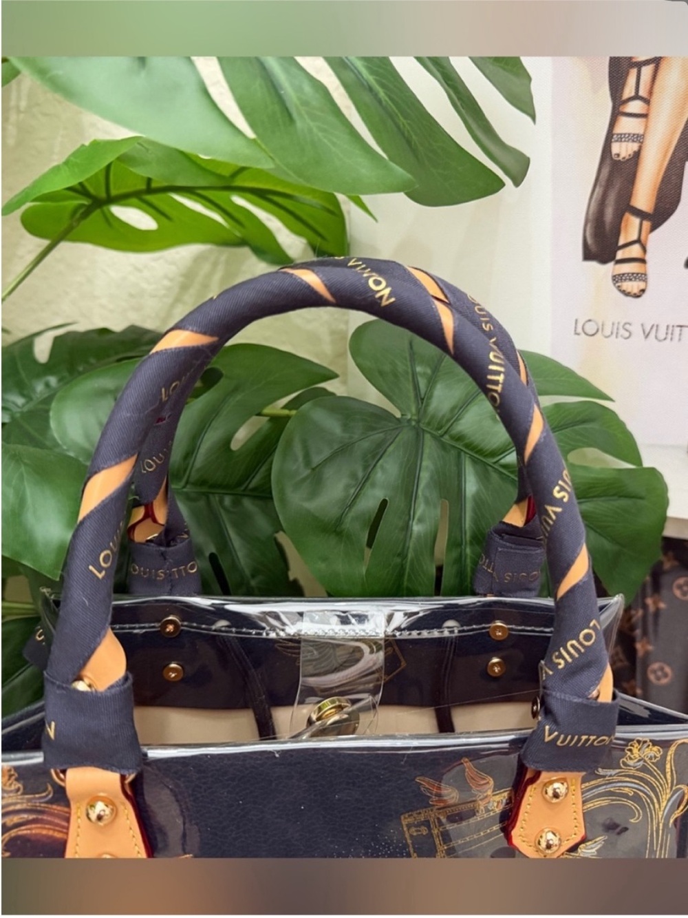 🌲🌲Louis Vuitton Holiday Gift Bag Tote🌲🌲 - Picture 5 of 8